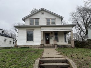 1220 N Robberson Avenue, Springfield, MO 65802