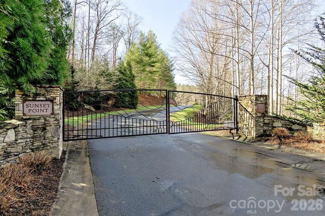 10 Otter Cove Court, Nebo, NC 28761