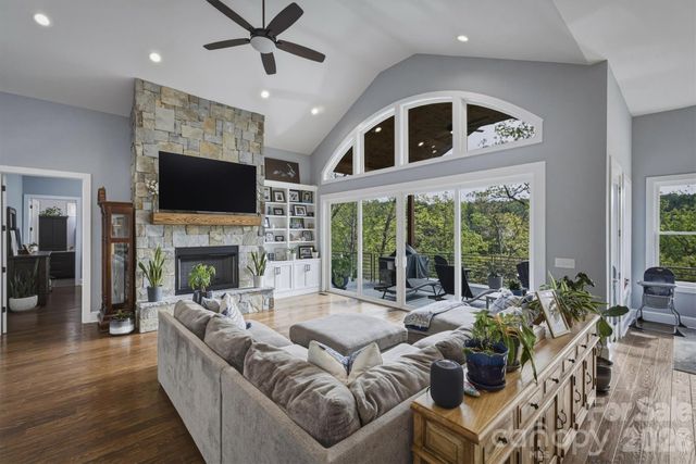10 Otter Cove Court, Nebo, NC 28761