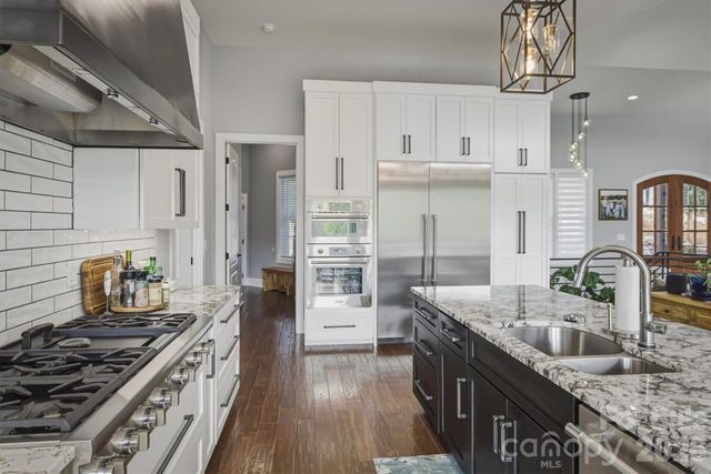 10 Otter Cove Court, Nebo, NC 28761