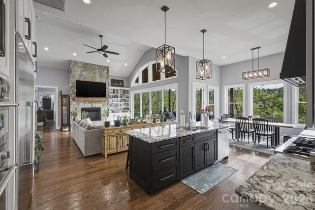 10 Otter Cove Court, Nebo, NC 28761
