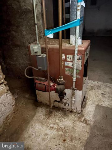 104 S 2ND ST, Womelsdorf, PA 19567