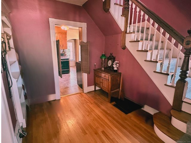 232 Court Street, West Haven, CT 06516