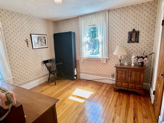 232 Court Street, West Haven, CT 06516