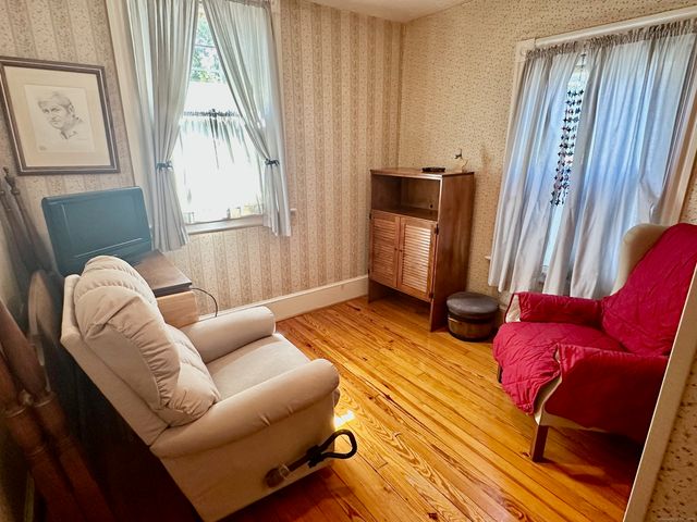 232 Court Street, West Haven, CT 06516