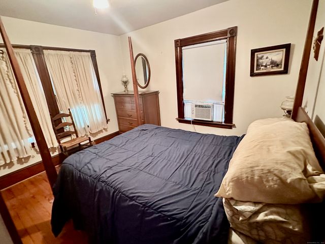 232 Court Street, West Haven, CT 06516
