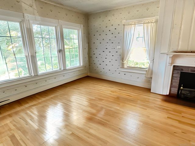 232 Court Street, West Haven, CT 06516