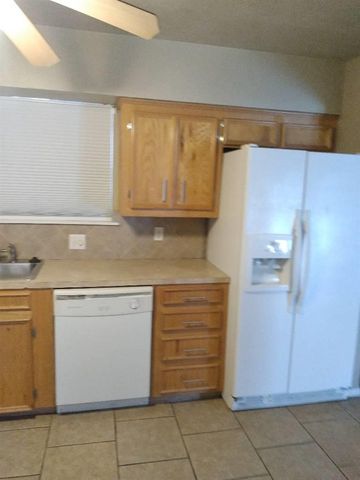 2516 NW 7th St, Lawton, OK 73507
