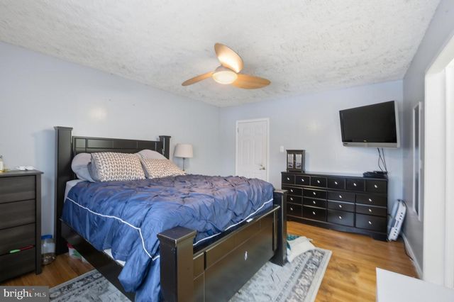 8930 SYLVIA LN, Philadelphia, PA 19115