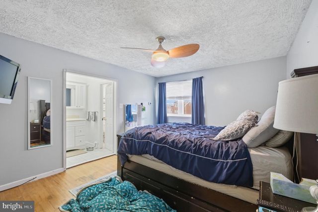 8930 SYLVIA LN, Philadelphia, PA 19115