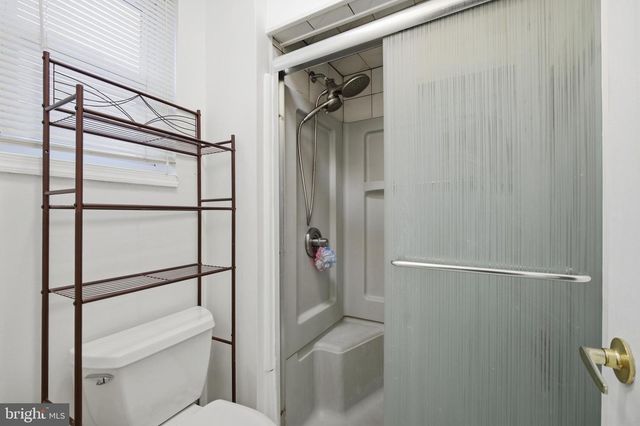 8930 SYLVIA LN, Philadelphia, PA 19115