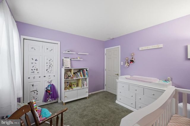 8930 SYLVIA LN, Philadelphia, PA 19115