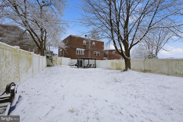 8930 SYLVIA LN, Philadelphia, PA 19115