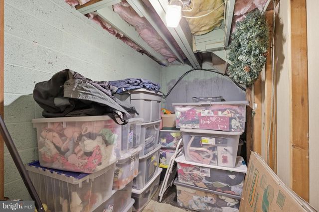 8930 SYLVIA LN, Philadelphia, PA 19115