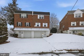 8930 SYLVIA LN, Philadelphia, PA 19115