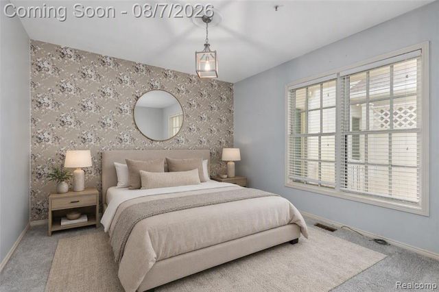 300 Beverly Avenue, Auburn Hills, MI 48326