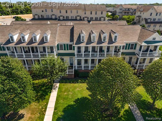 300 Beverly Avenue, Auburn Hills, MI 48326