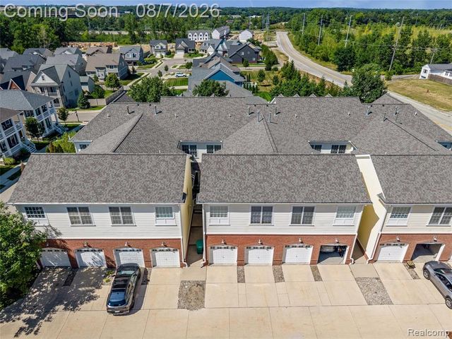 300 Beverly Avenue, Auburn Hills, MI 48326
