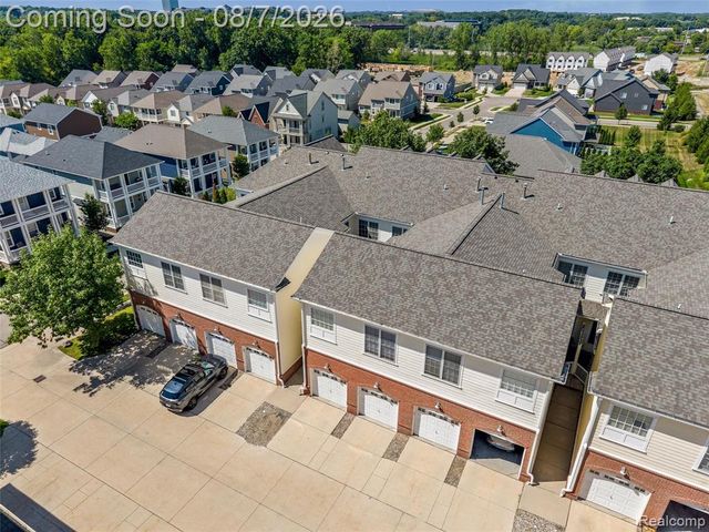 300 Beverly Avenue, Auburn Hills, MI 48326