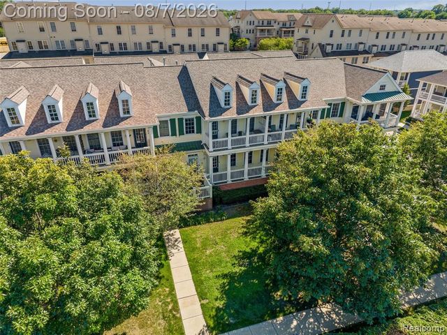 300 Beverly Avenue, Auburn Hills, MI 48326