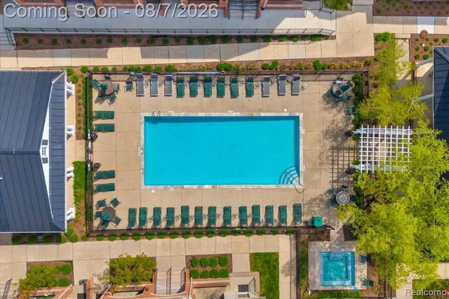 300 Beverly Avenue, Auburn Hills, MI 48326
