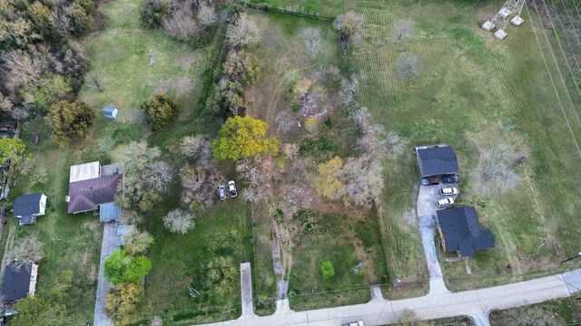 1003 Bowie Street, Baytown, TX 77520