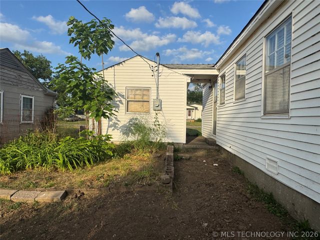 1573 S Penn Avenue, Bartlesville, OK 74003