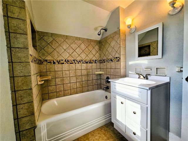 56 Ellis Drive, Gates, NY 14624