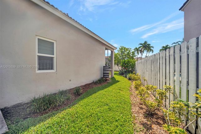 941 Briar Ridge Road, Weston, FL 33327