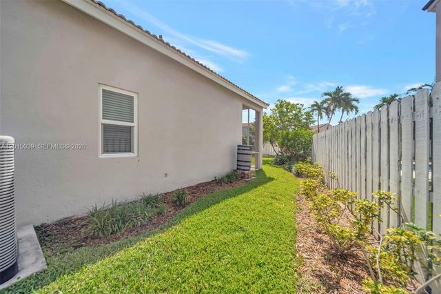 941 Briar Ridge Road, Weston, FL 33327