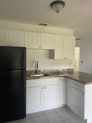 1380 Longarzo Place, West Palm Beach, FL 33415