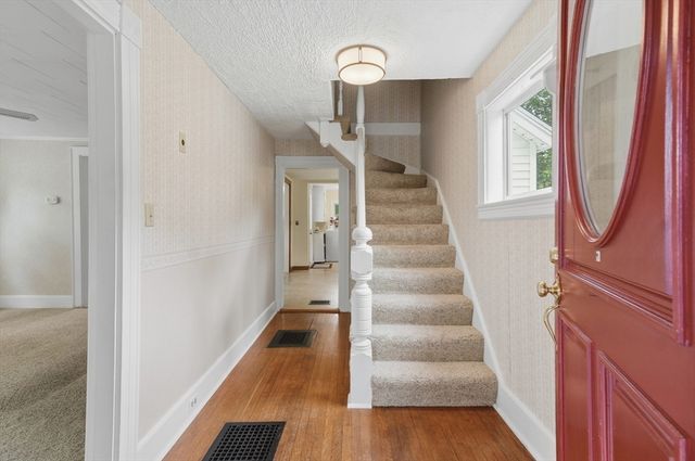 7 Linden Street, Ashland, MA 01721