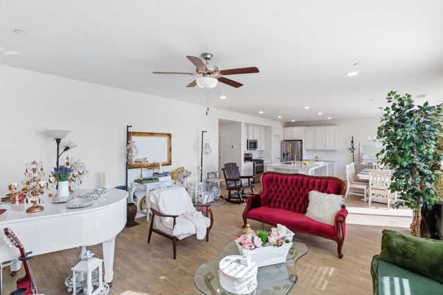 1617 N Filbert Avenue, Fresno, CA 93727