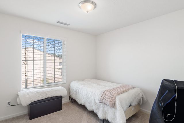 1617 N Filbert Avenue, Fresno, CA 93727