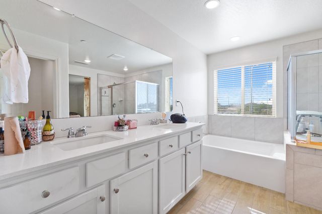 1617 N Filbert Avenue, Fresno, CA 93727