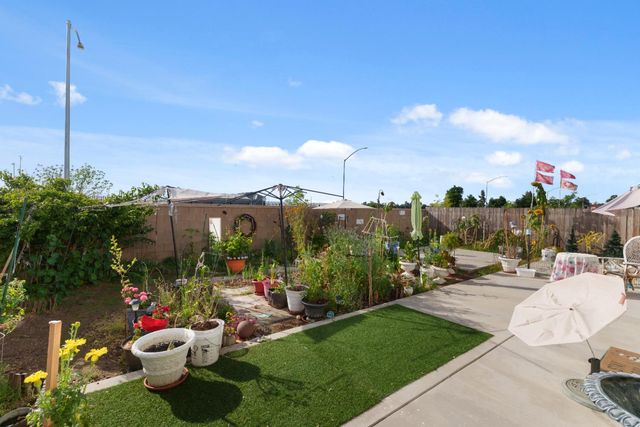 1617 N Filbert Avenue, Fresno, CA 93727