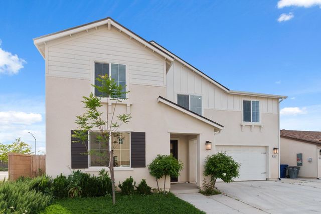 1617 N Filbert Avenue, Fresno, CA 93727