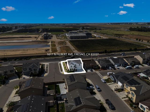 1617 N Filbert Avenue, Fresno, CA 93727