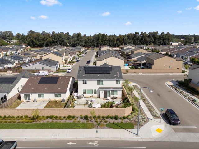 1617 N Filbert Avenue, Fresno, CA 93727