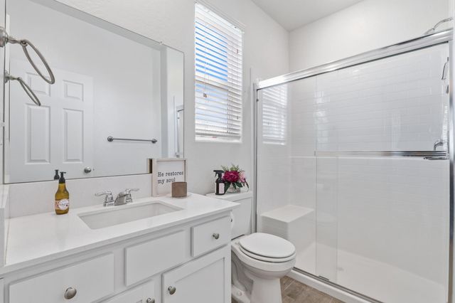 1617 N Filbert Avenue, Fresno, CA 93727