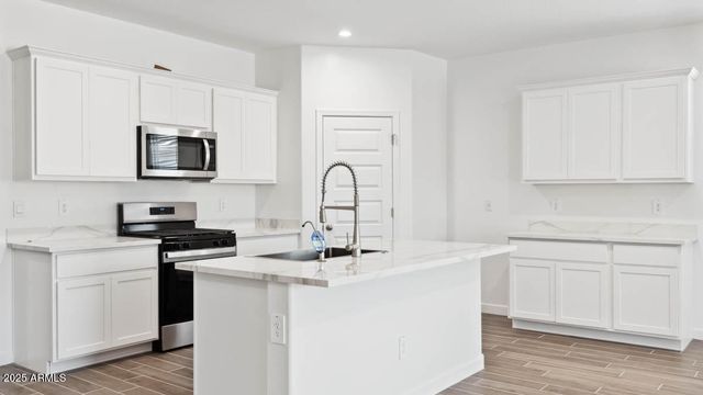 2304 W Sebring Avenue, Apache Junction, AZ 85120