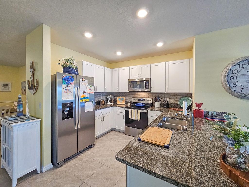 Image 12 of property listing at 3106 BORASSUS DRIVE, New Smyrna Beach, FL 32168