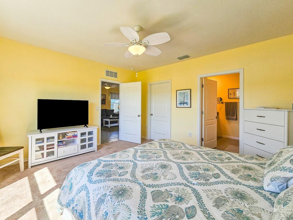 Image 19 of property listing at 3106 BORASSUS DRIVE, New Smyrna Beach, FL 32168