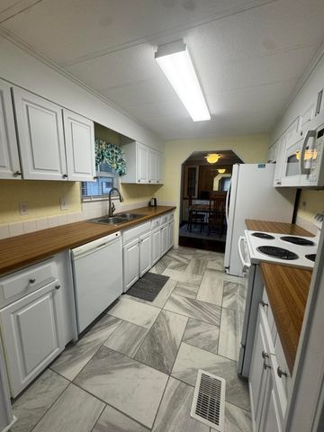 8 Grande Camino Place, Fort Pierce, FL 34951