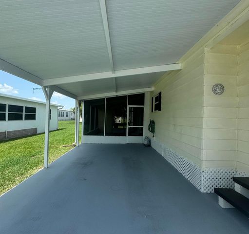 8 Grande Camino Place, Fort Pierce, FL 34951