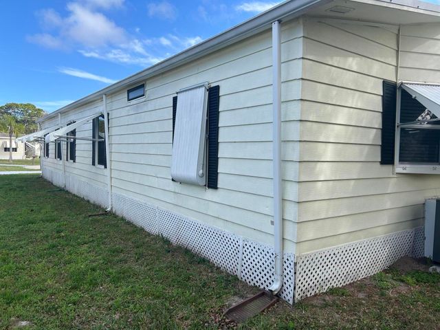 8 Grande Camino Place, Fort Pierce, FL 34951