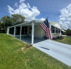 8 Grande Camino Place, Fort Pierce, FL 34951
