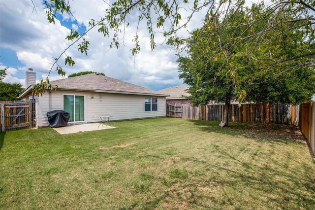 2844 Bluffs Court, Mckinney, TX 75071