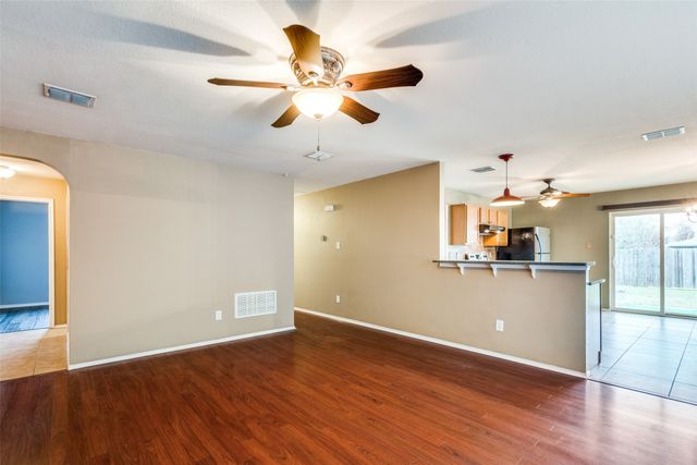 2844 Bluffs Court, Mckinney, TX 75071