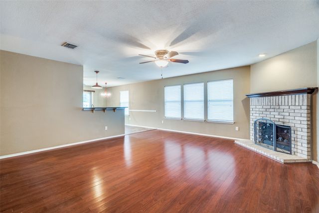 2844 Bluffs Court, Mckinney, TX 75071